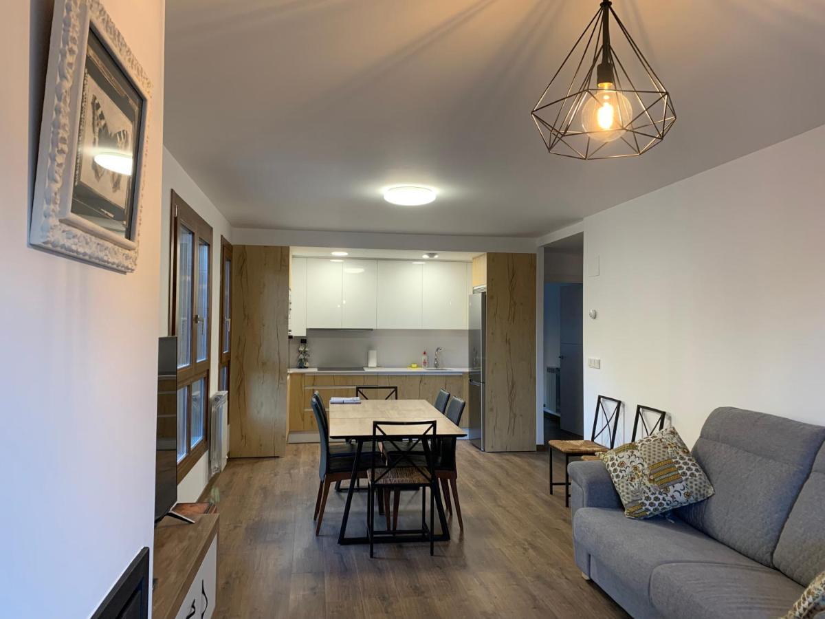 Bpirineos-Sierra De Chia Apartment Бенаск Екстериор снимка